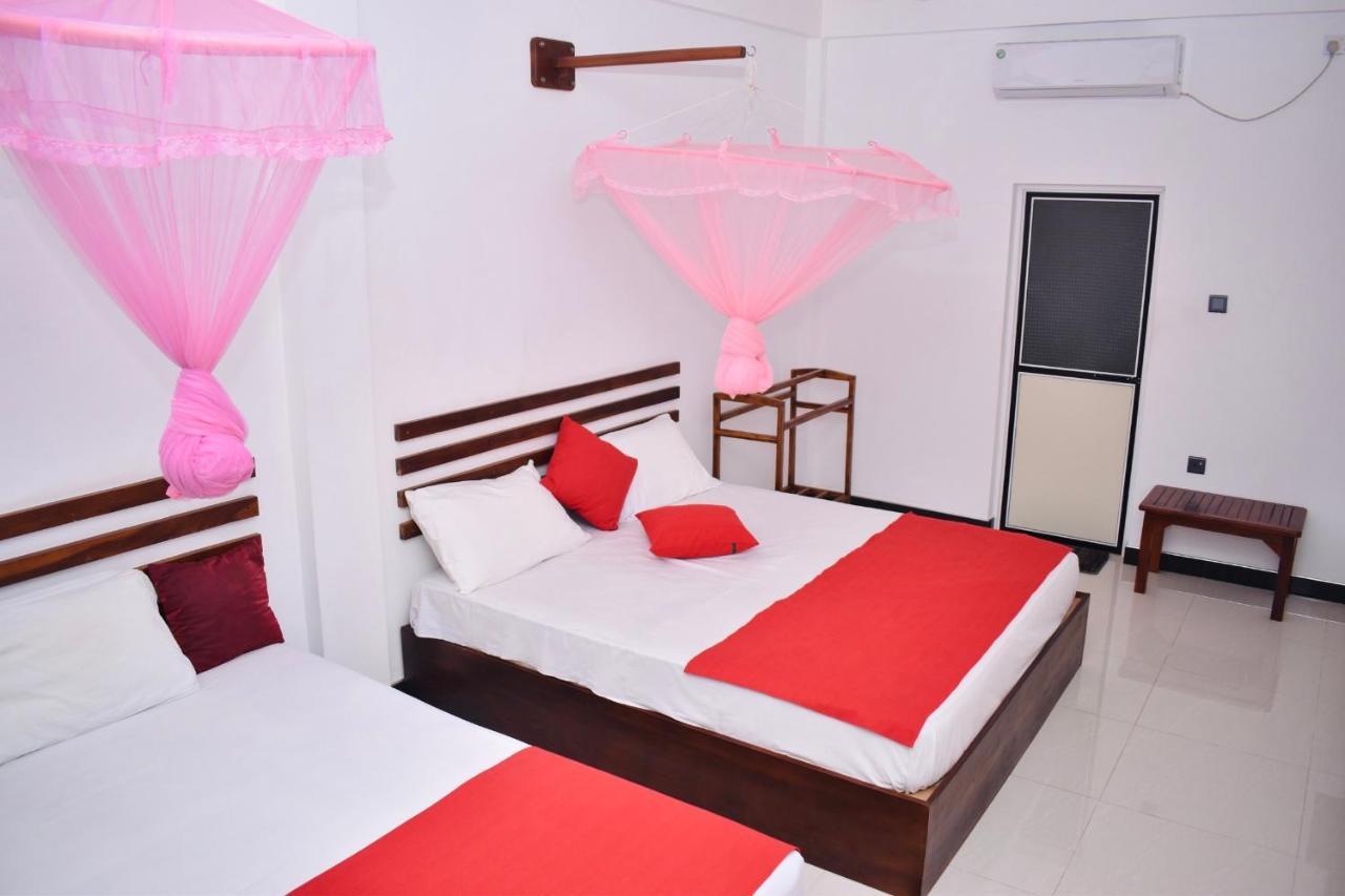 Geethani Tourist Home Polonnaruwa Eksteriør billede