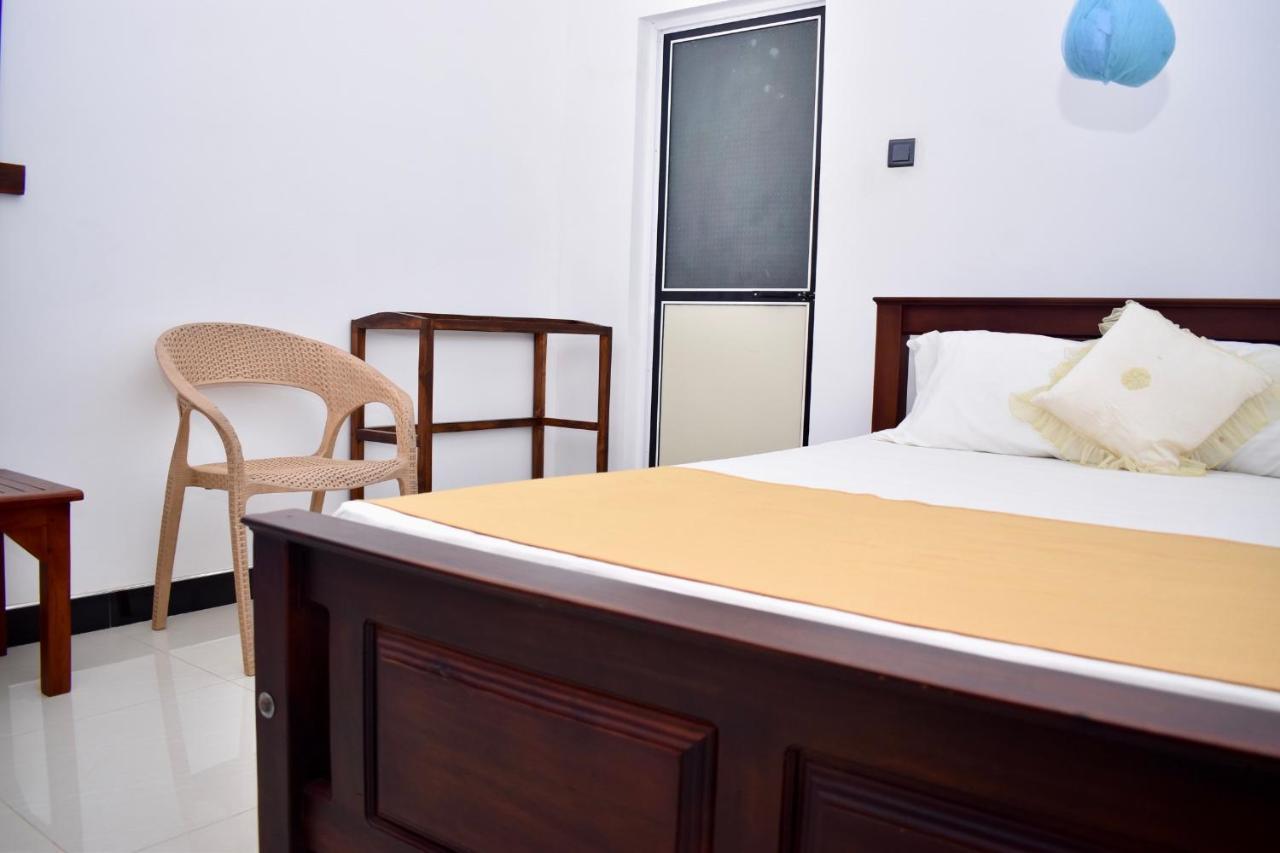Geethani Tourist Home Polonnaruwa Eksteriør billede