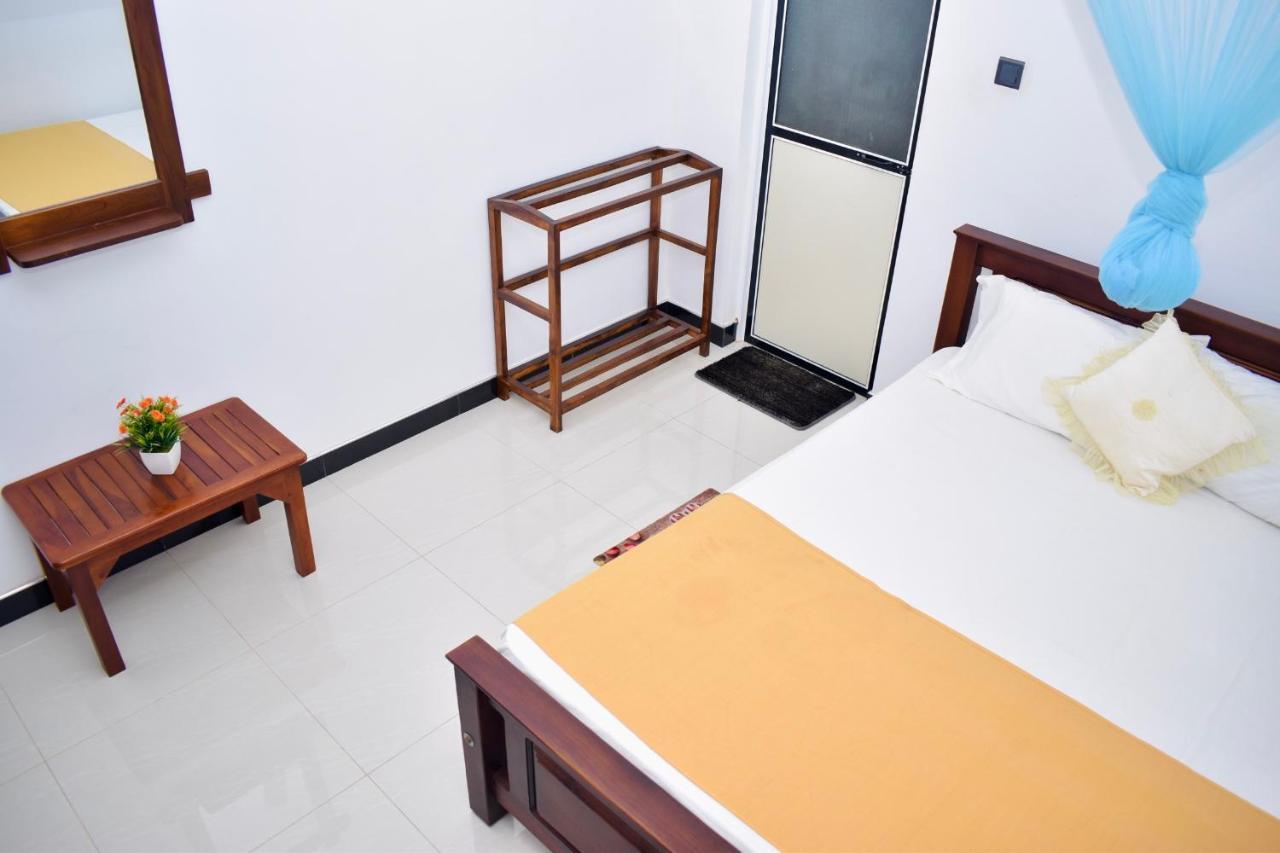 Geethani Tourist Home Polonnaruwa Eksteriør billede