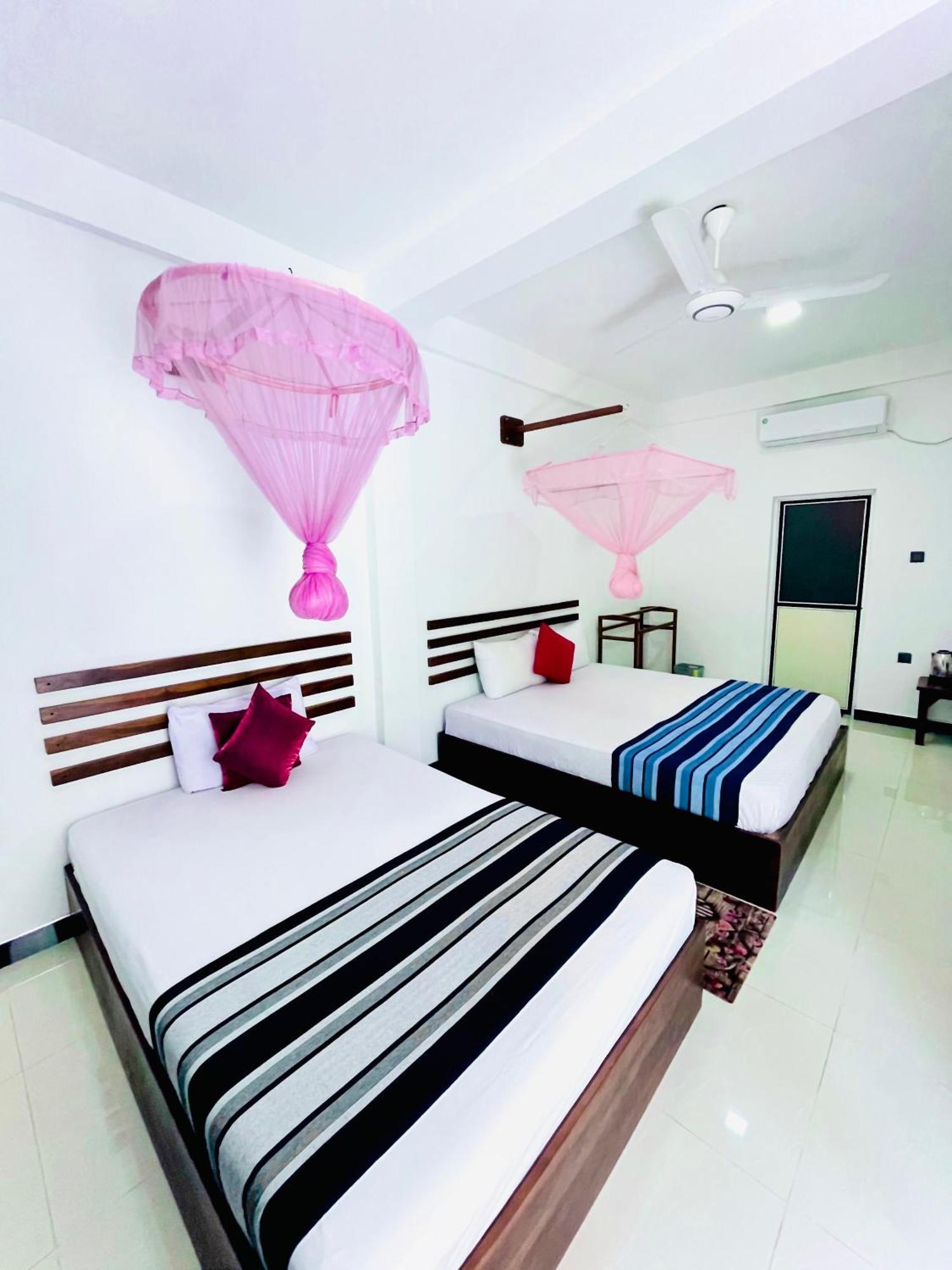 Geethani Tourist Home Polonnaruwa Eksteriør billede