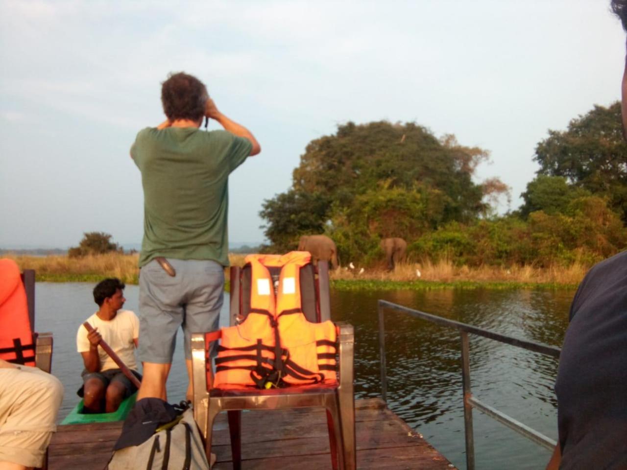 Geethani Tourist Home Polonnaruwa Eksteriør billede