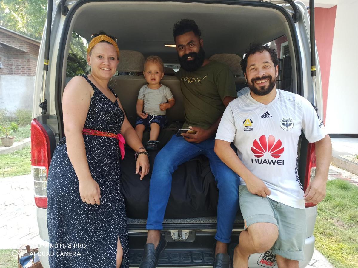 Geethani Tourist Home Polonnaruwa Eksteriør billede